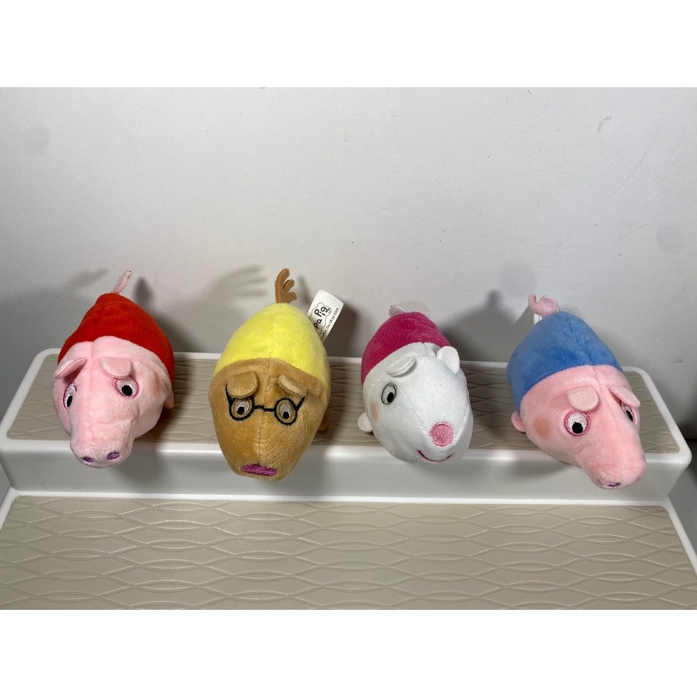 Vintage 2003 Peppa Pig Plush Stuffed Animal Family Beanie Set Lot 4in